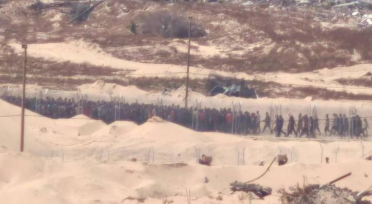Chaos as Gazans overrun new controversial aid delivery site near Rafah