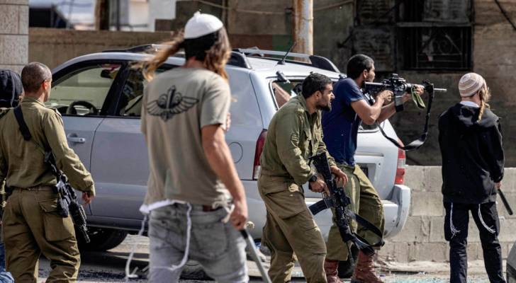 VIDEO: Two Palestinians killed, dozens injured in West Bank Sinjil settler assaults