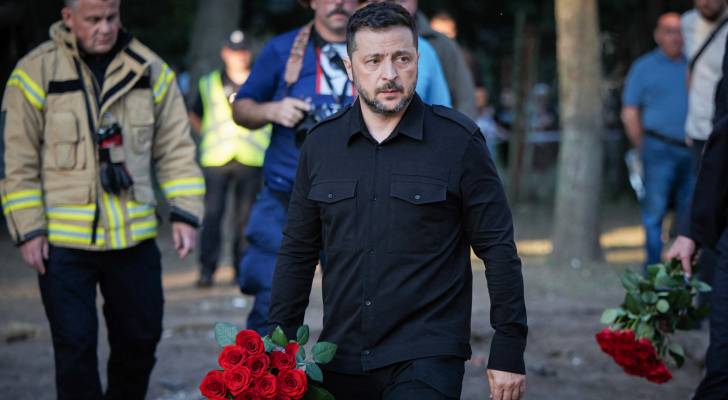 Image 1 from gallery