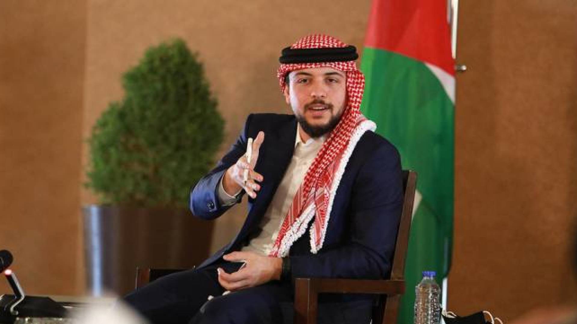 Image 1 from gallery