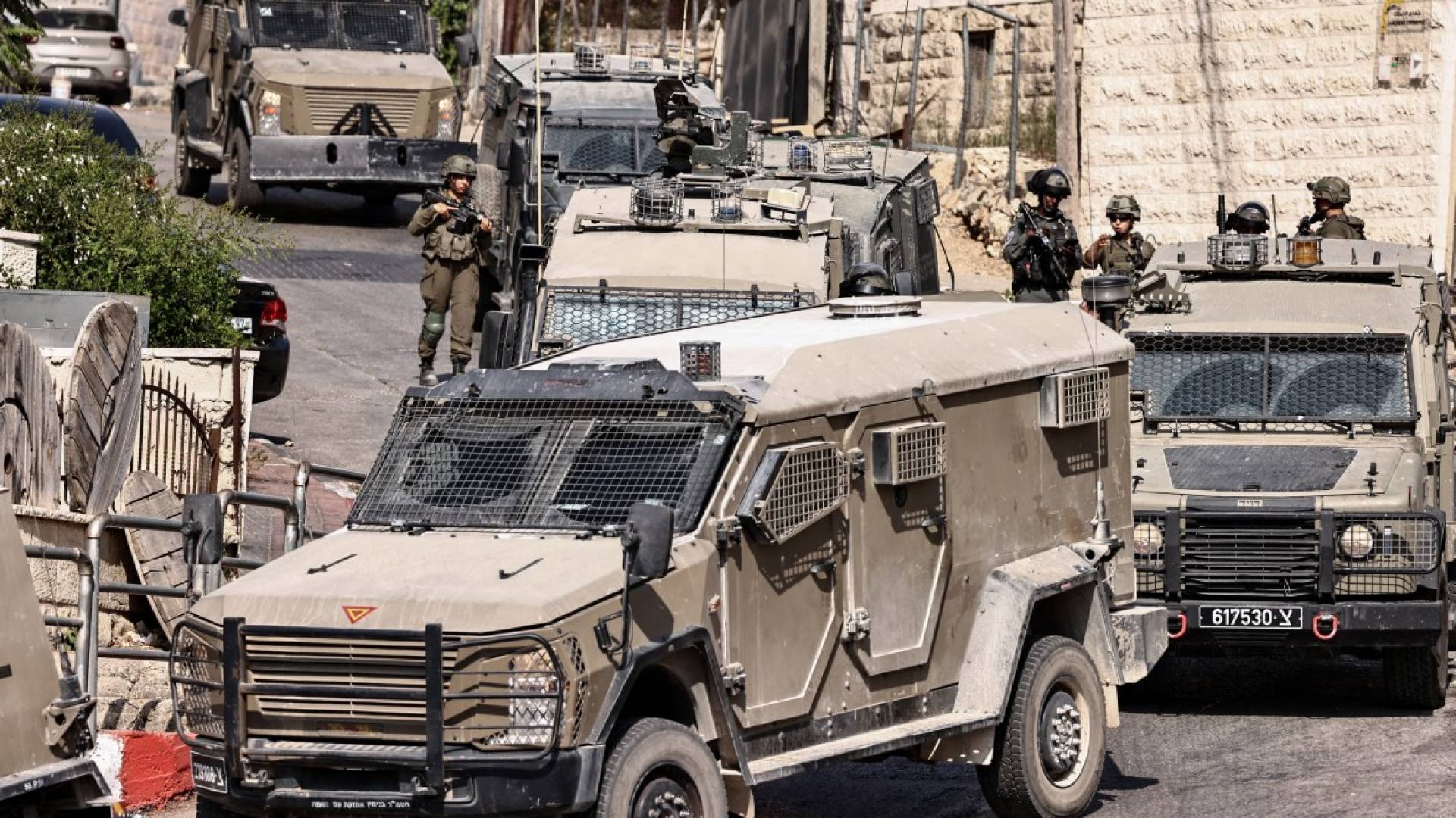 Image 1 from gallery