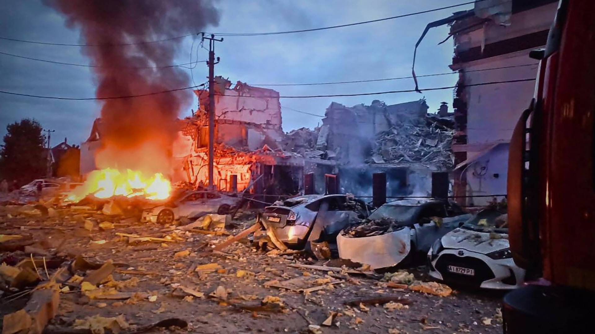 Image 1 from gallery