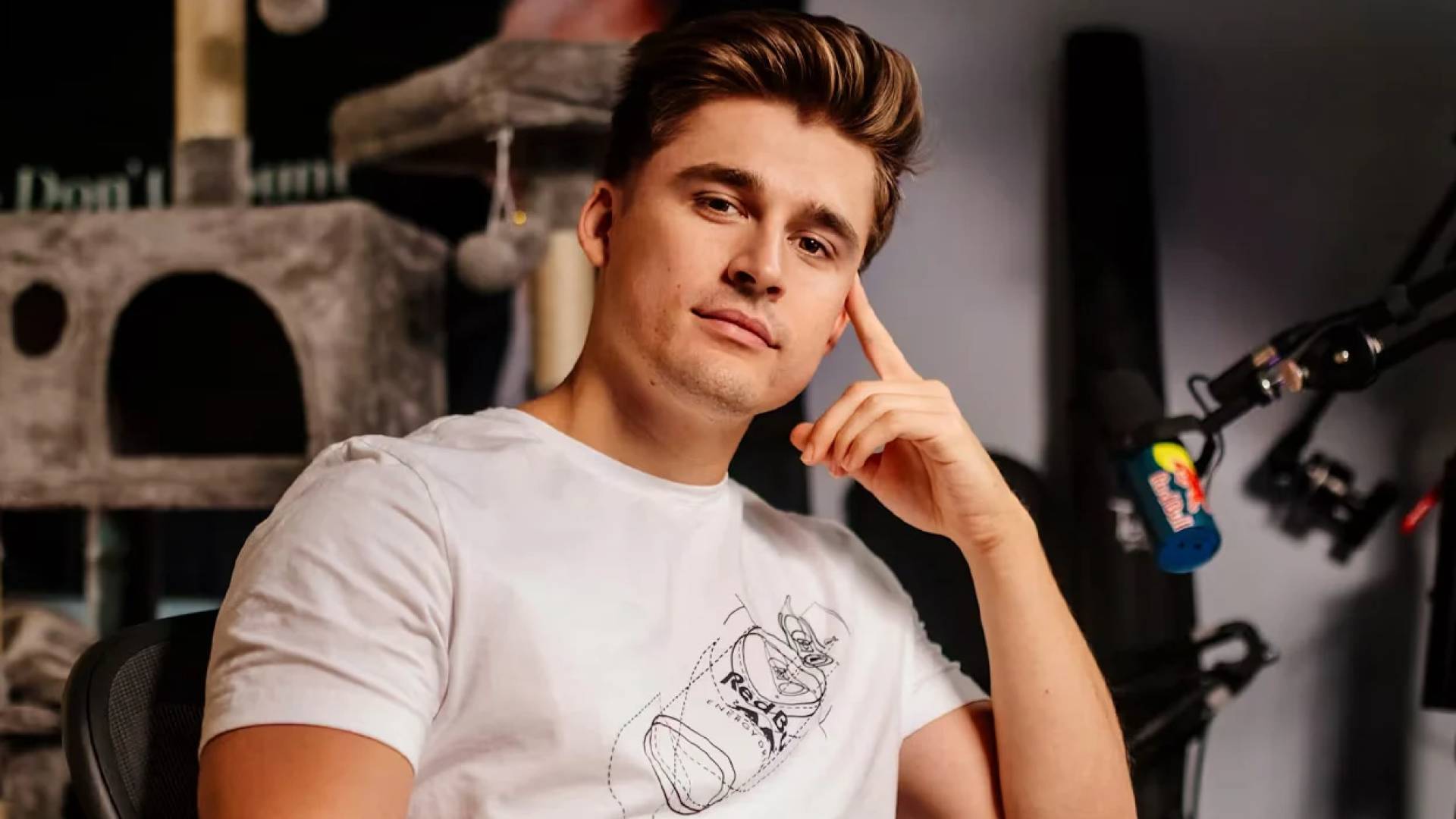 Image 1 from gallery