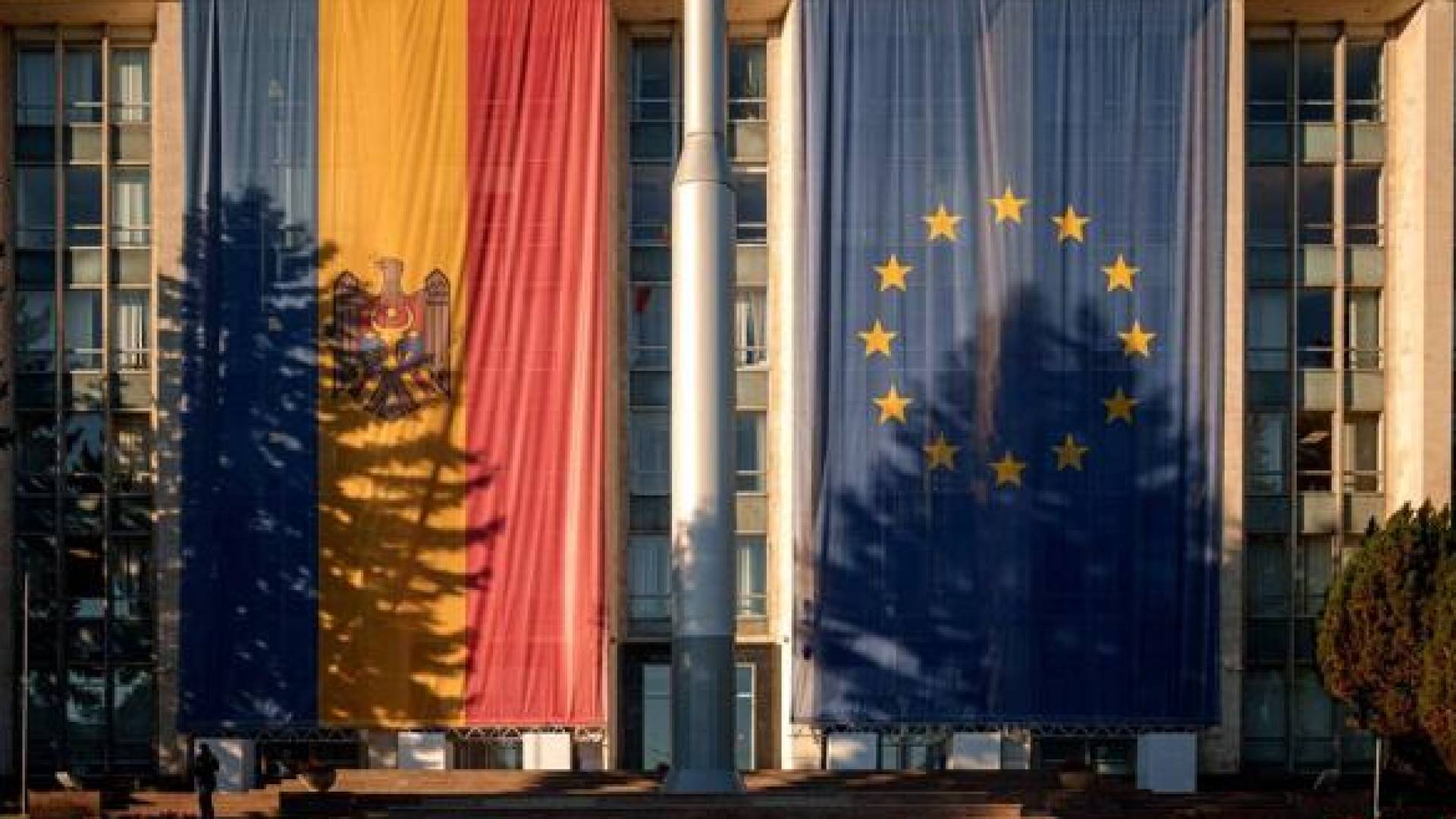 Image 1 from gallery