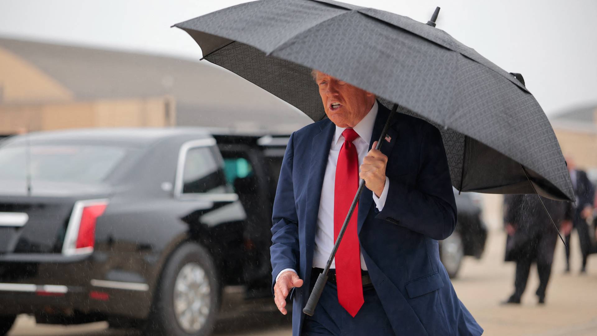 Image 1 from gallery