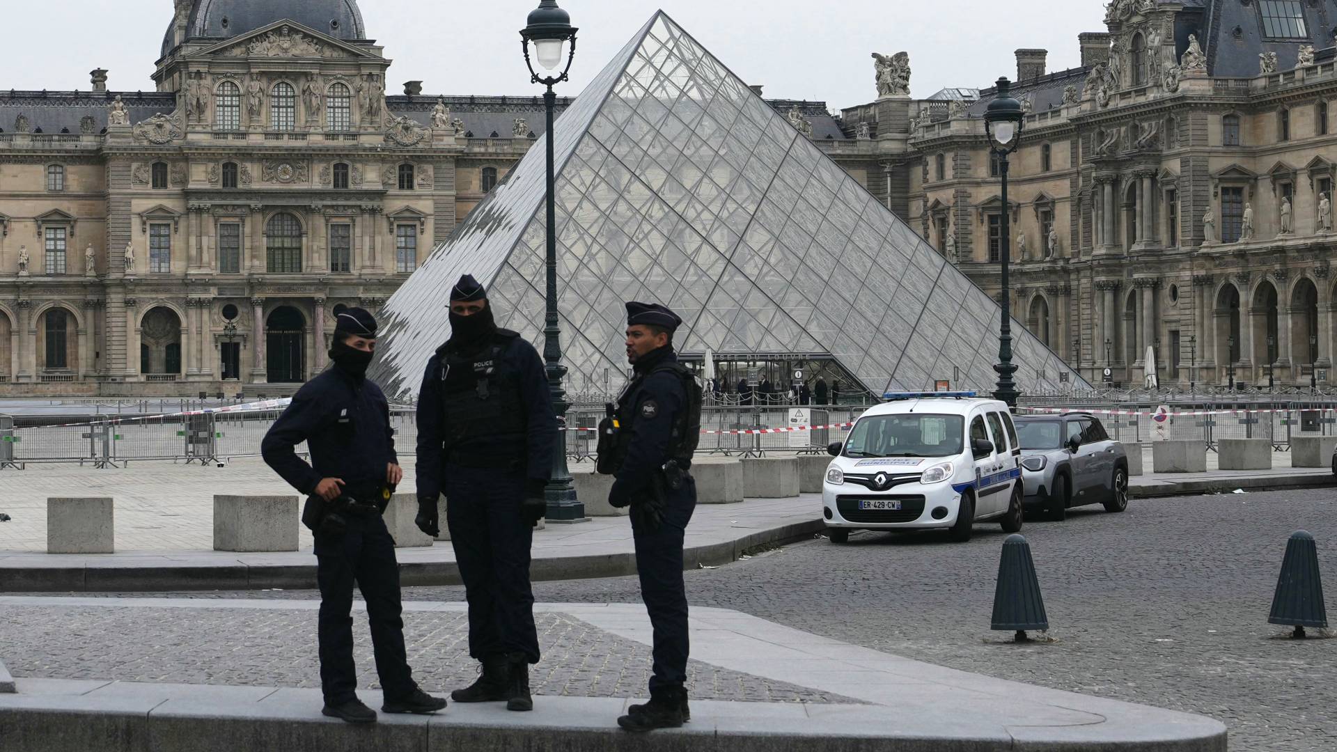 Image 1 from gallery