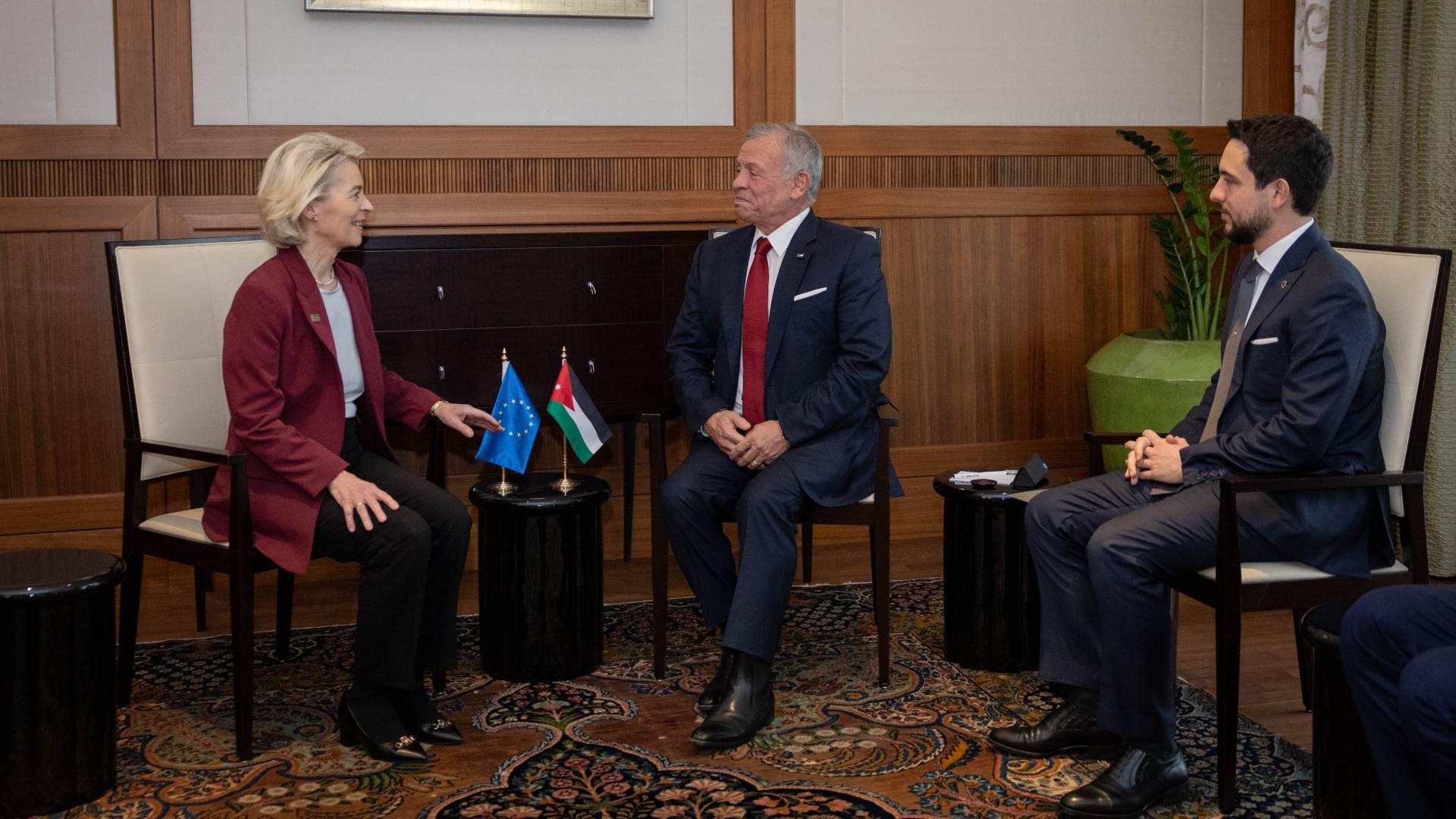 Image 1 from gallery