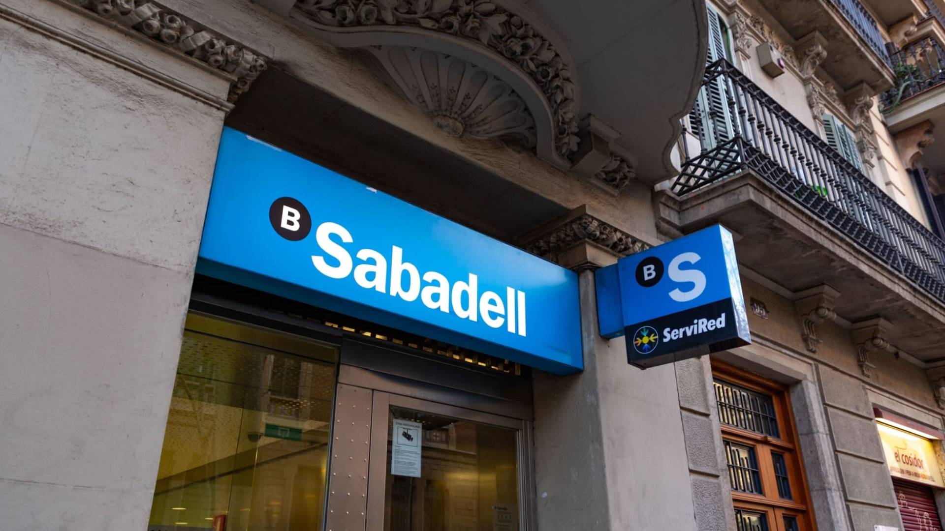 Image 1 from gallery