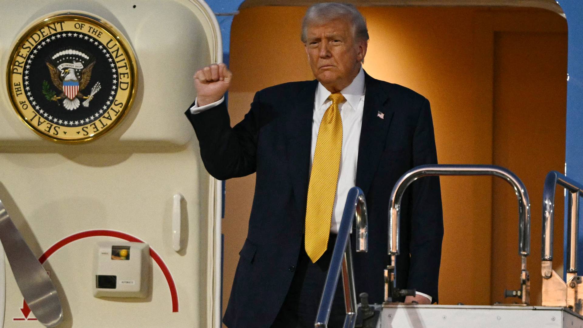 Image 1 from gallery