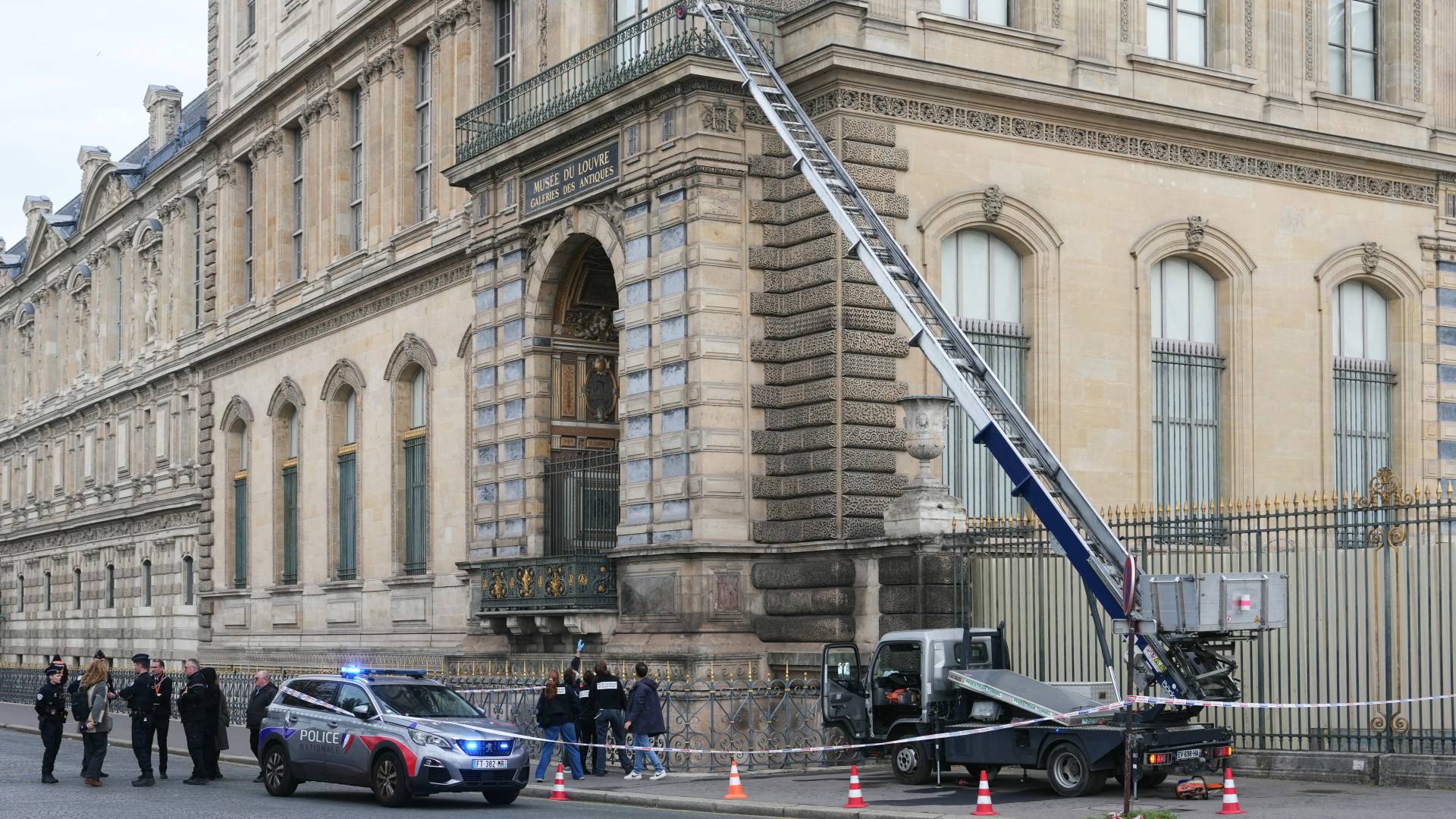 Image 1 from gallery