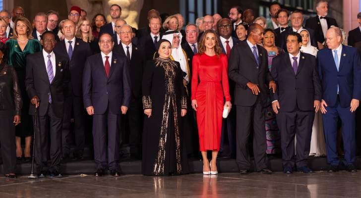 Image 1 from gallery