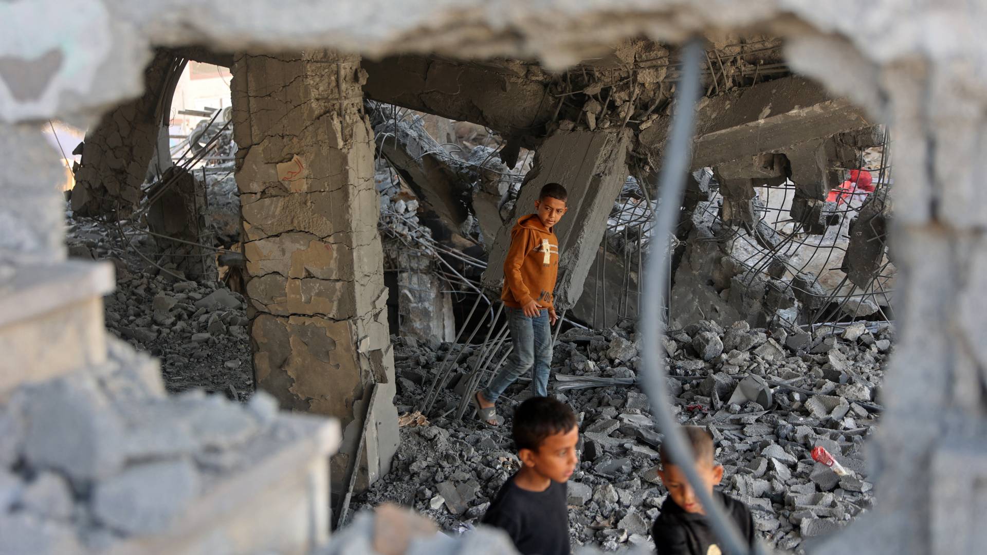 Image 1 from gallery