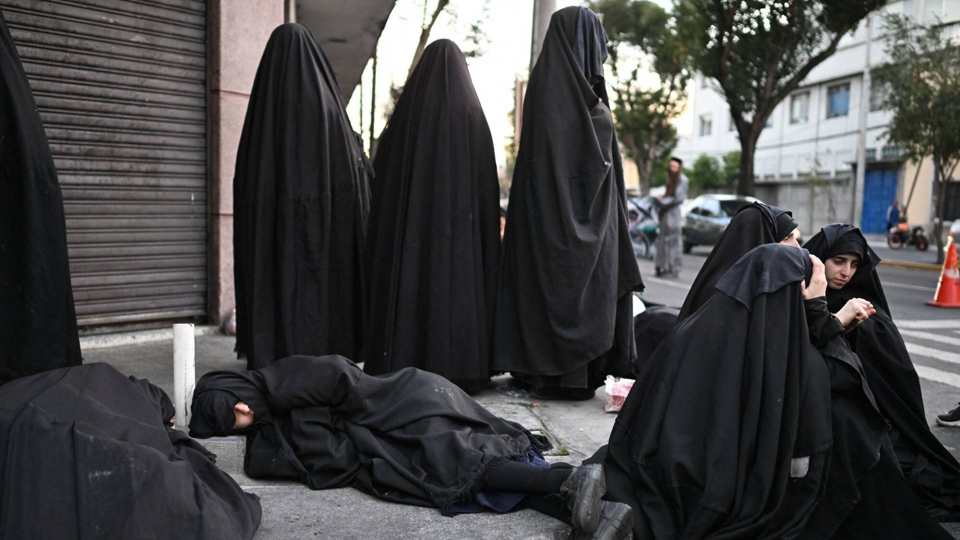 Image 1 from gallery