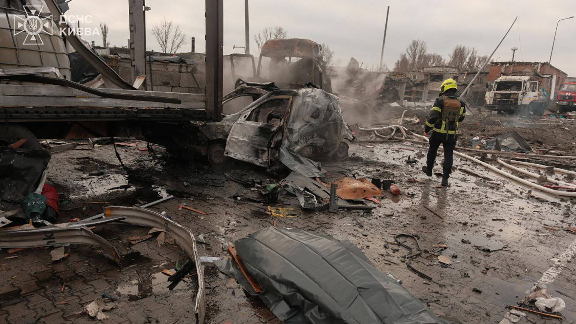 Image 1 from gallery