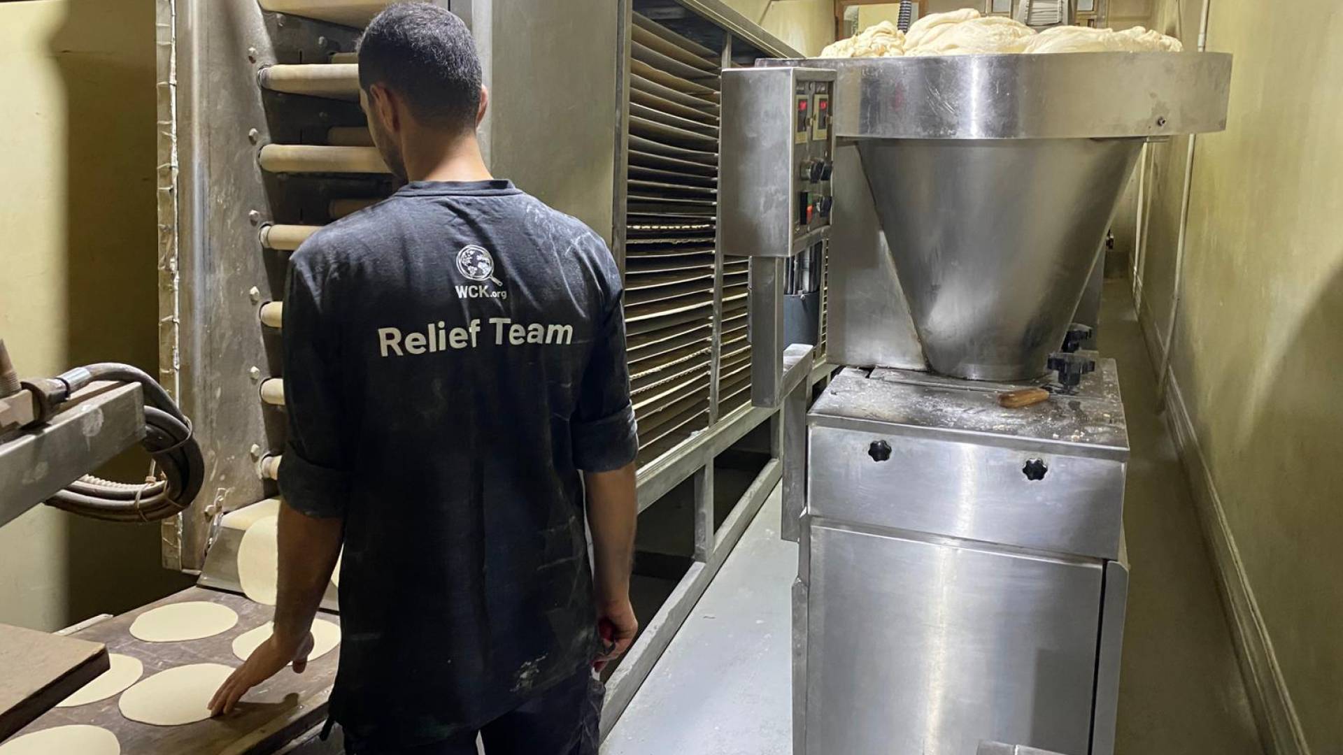 Jordan’s mobile bakery produces over 11.7 million loaves for Gaza since January