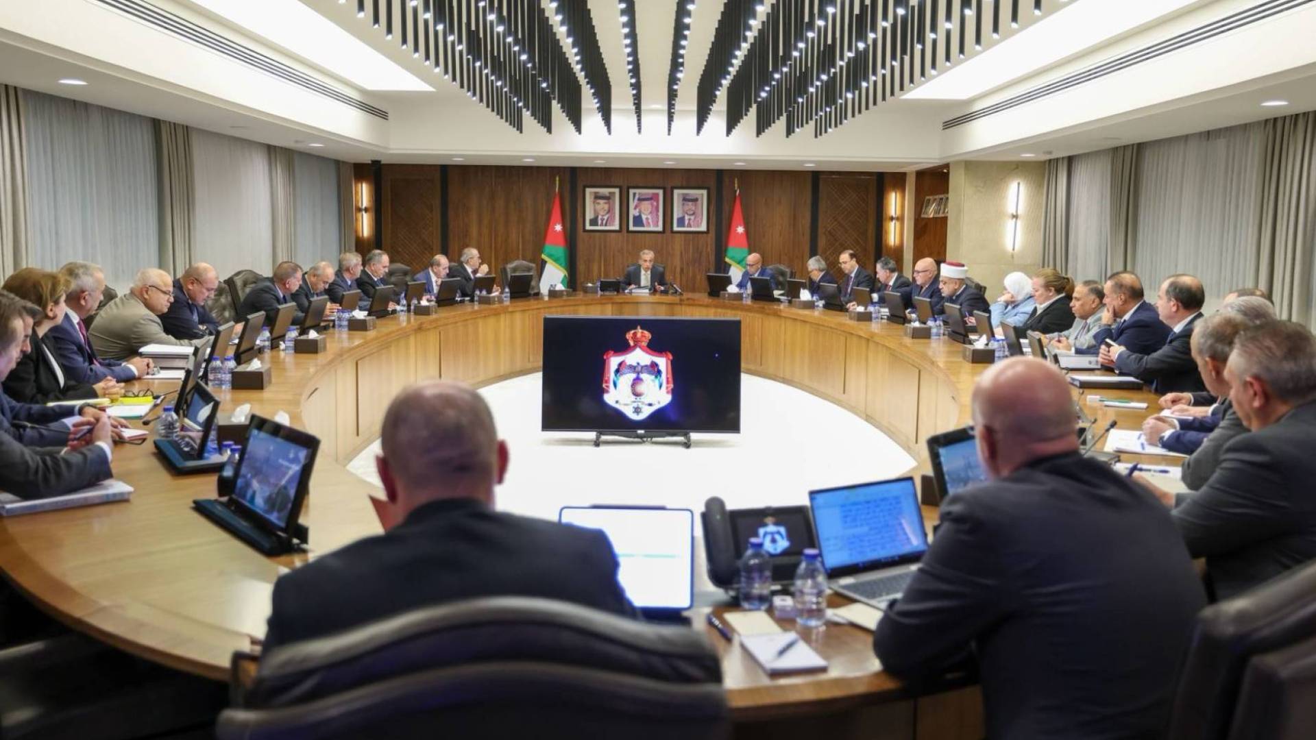 Image 1 from gallery