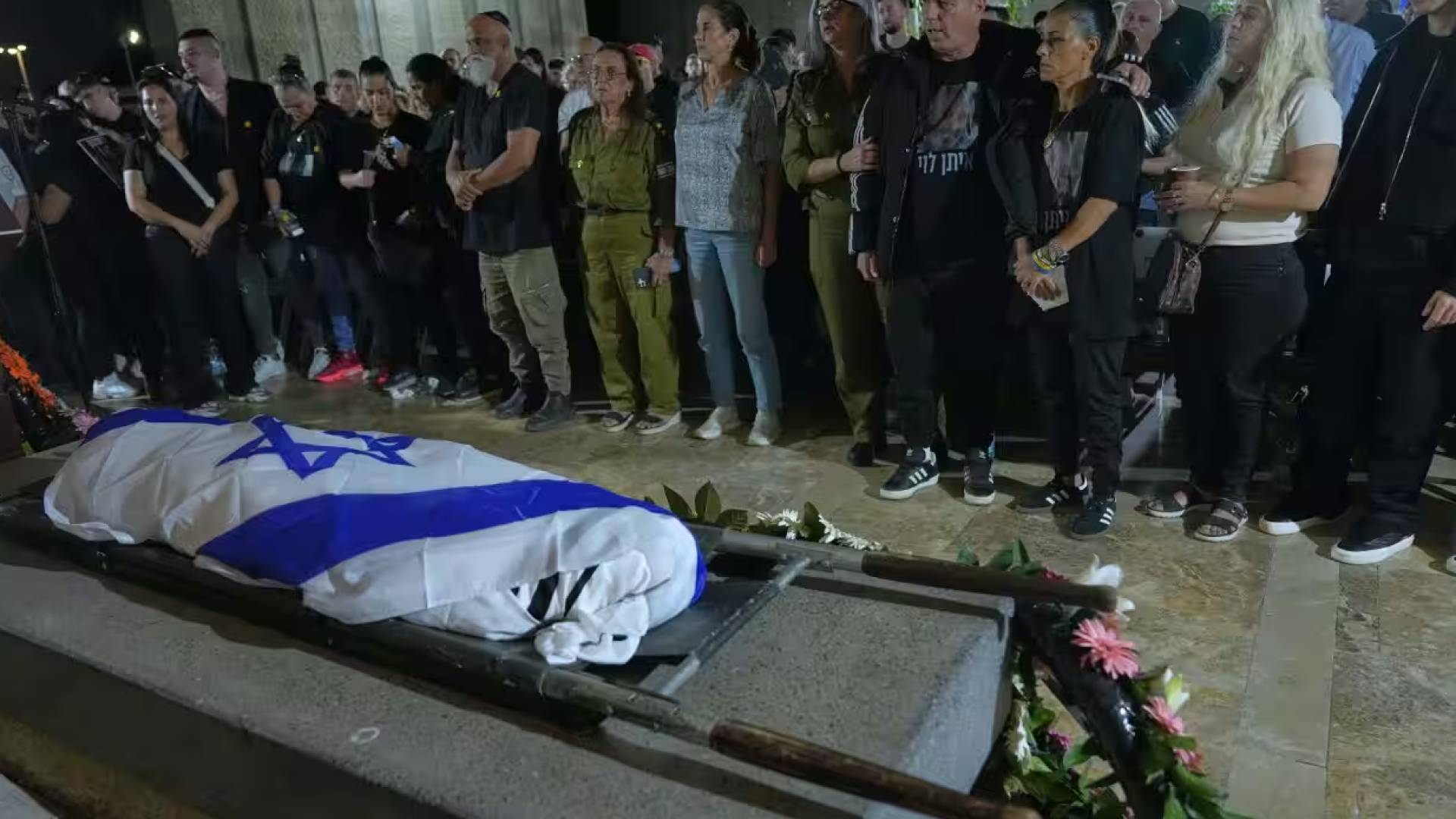 Image 1 from gallery