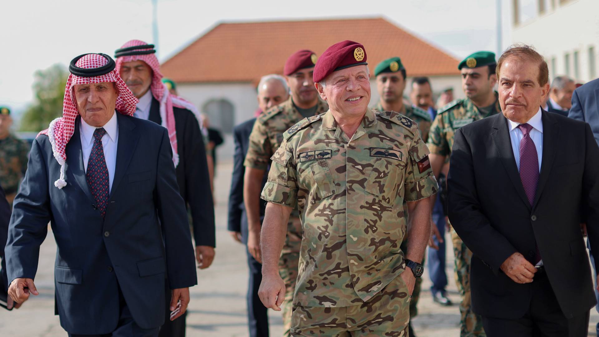 Image 3 from gallery