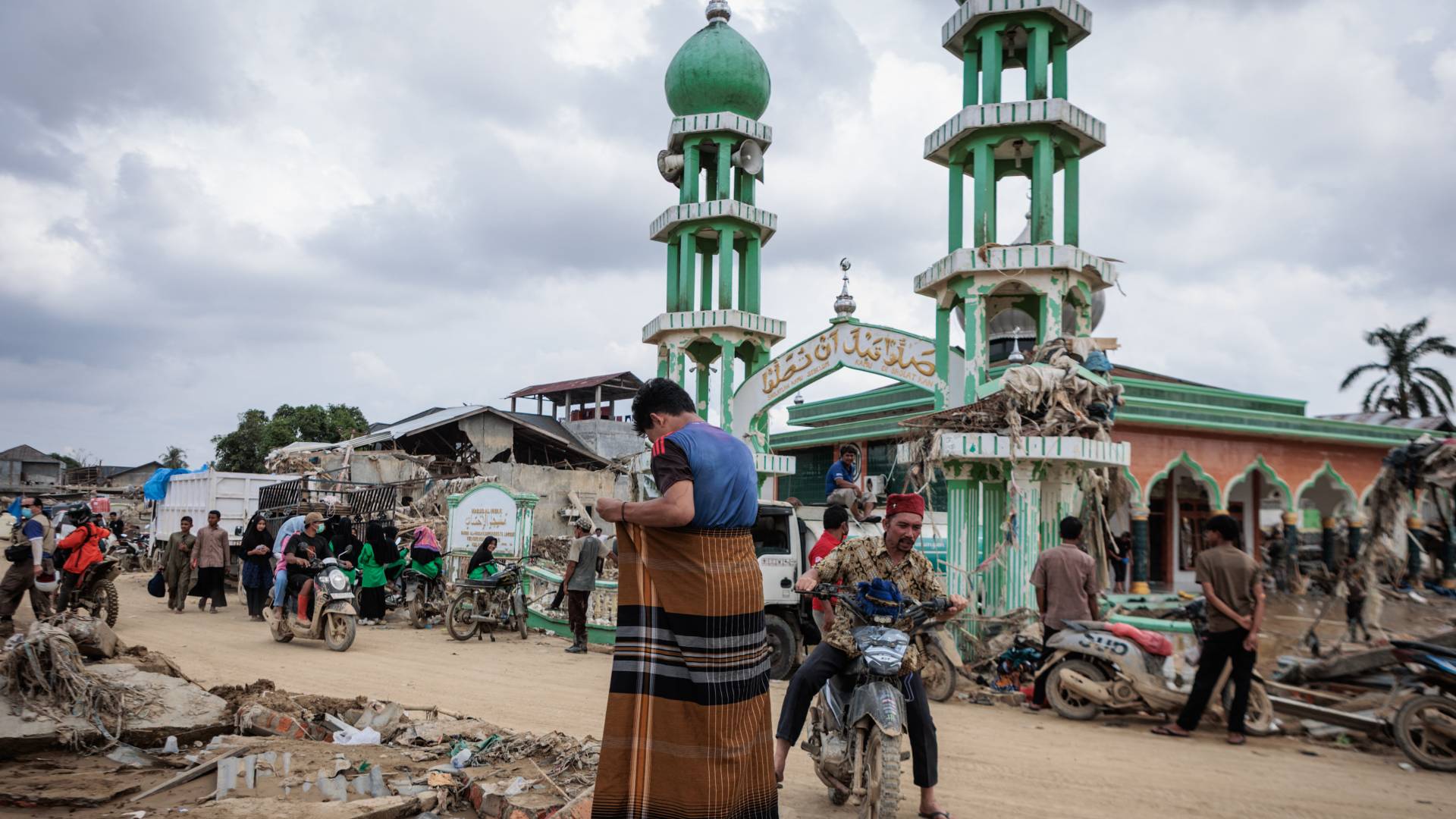 Image 1 from gallery