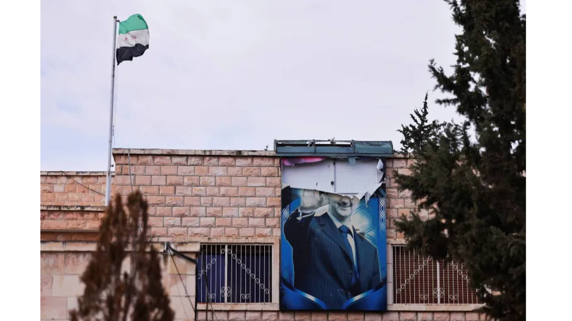 Image 1 from gallery