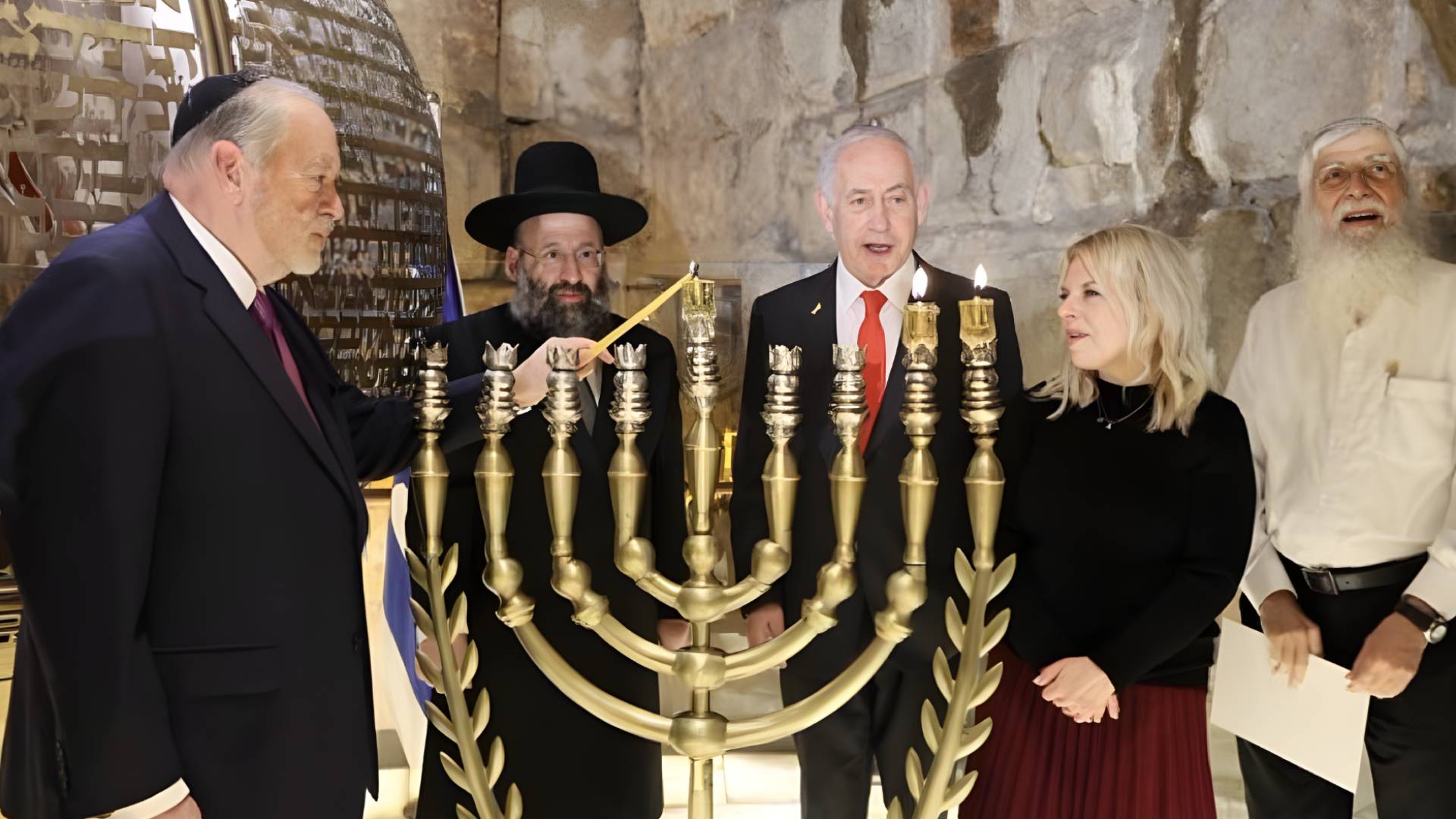 Image 1 from gallery