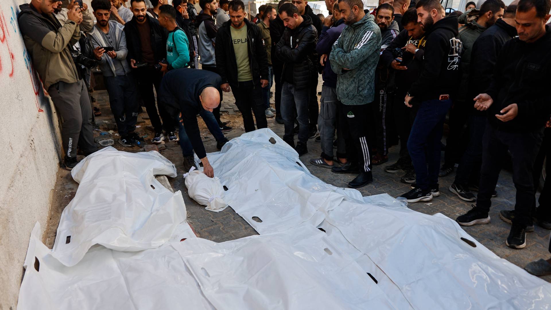 Image 1 from gallery