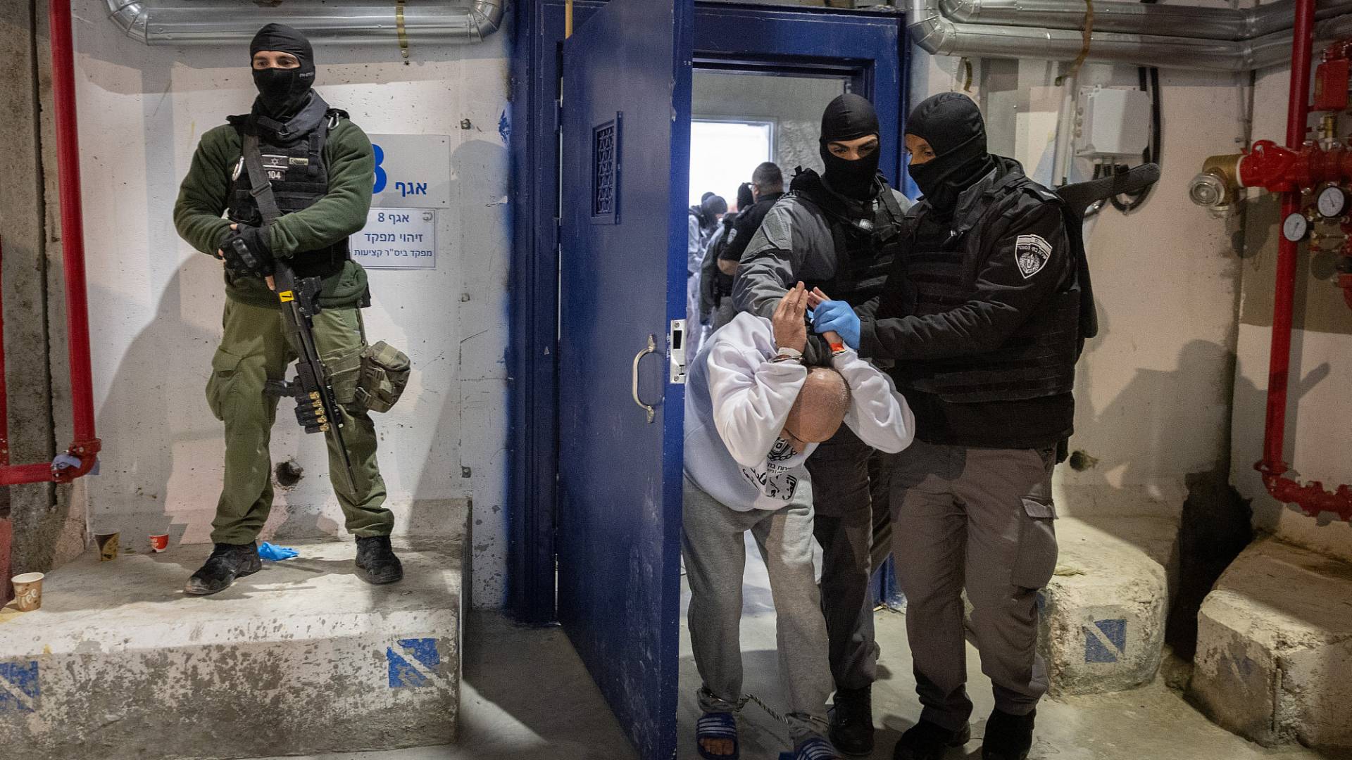 Image 1 from gallery