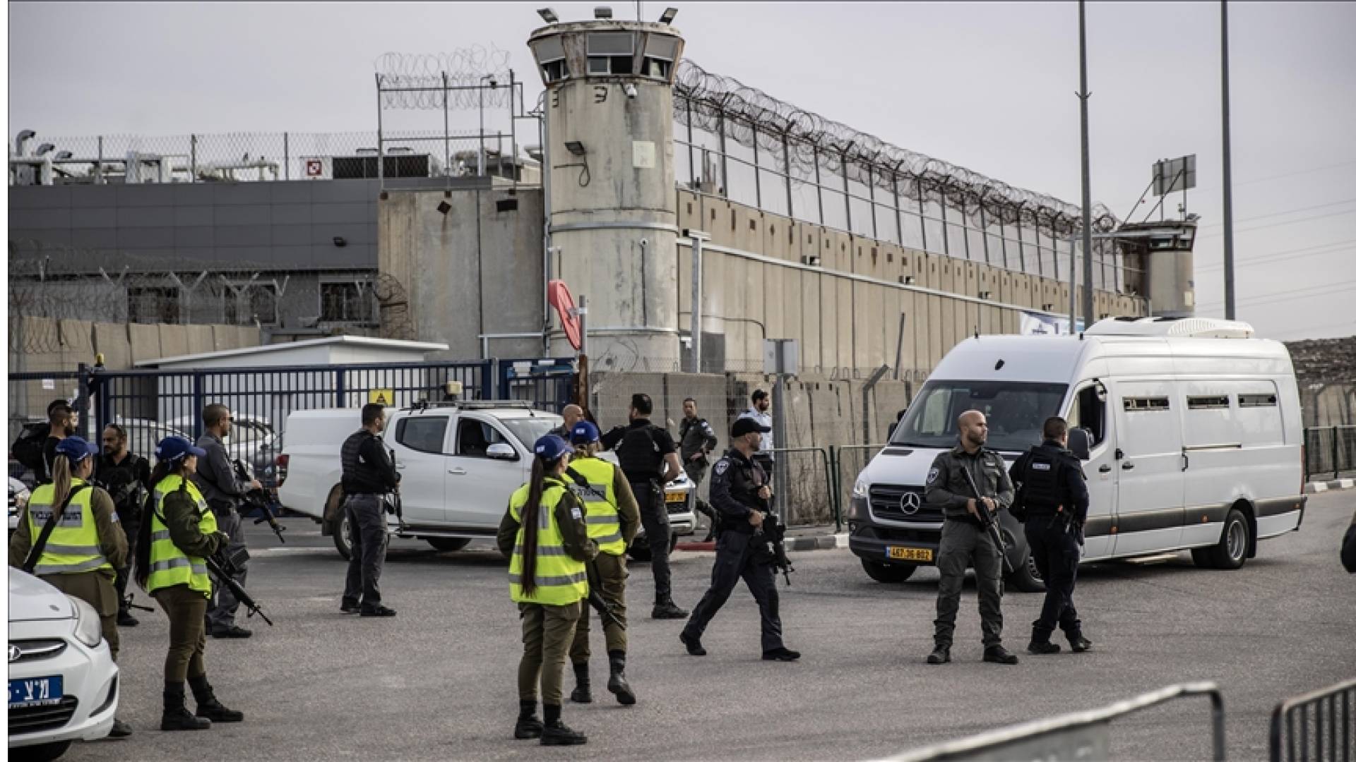 Image 1 from gallery