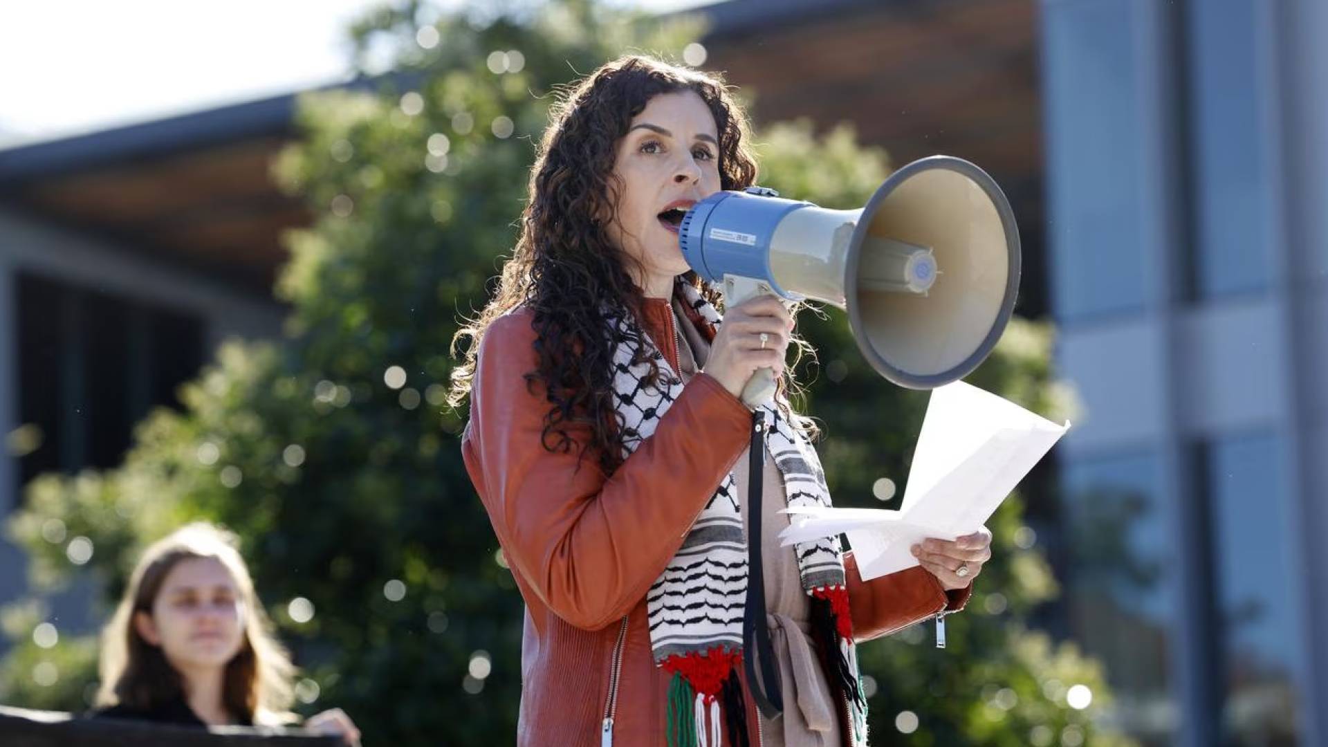 Image 1 from gallery