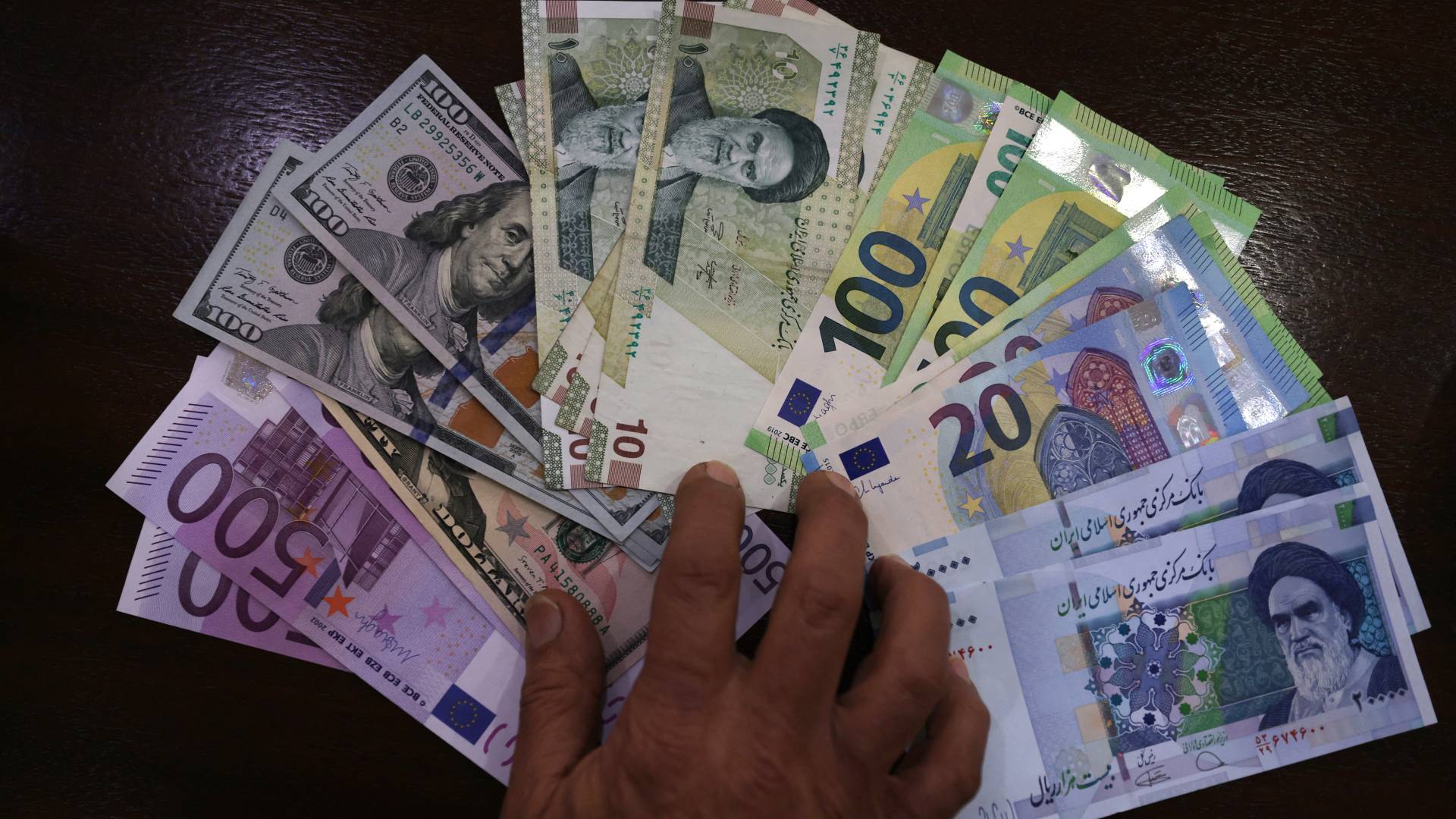 Image 1 from gallery