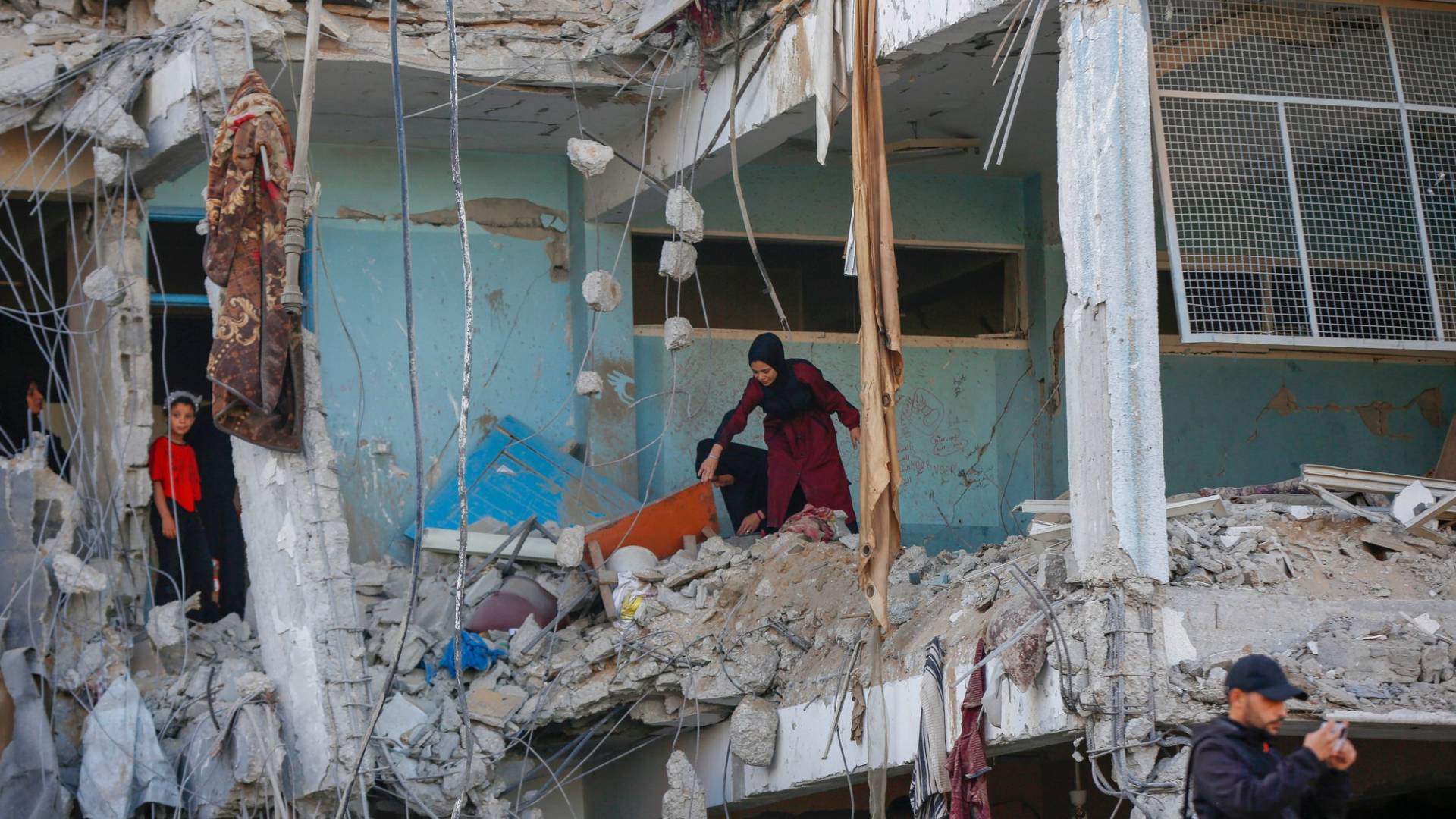 Image 1 from gallery