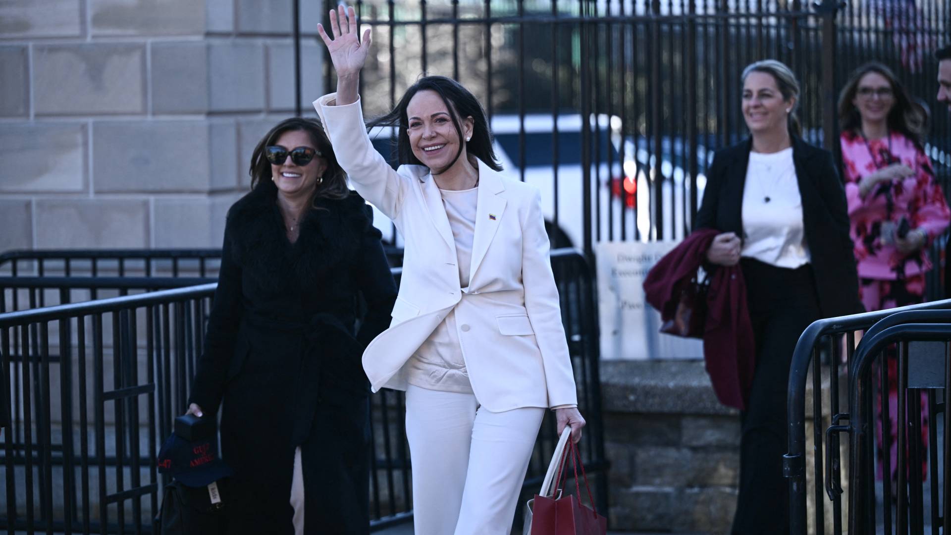 Image 1 from gallery