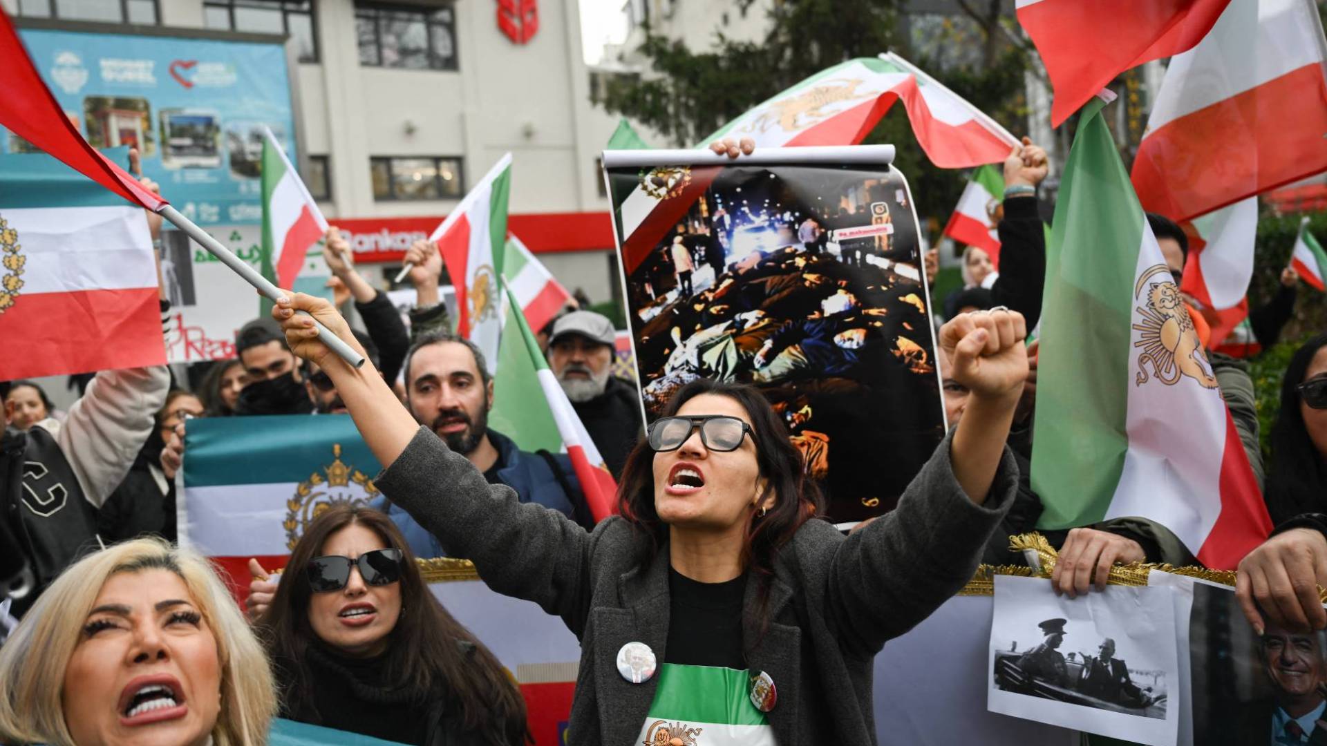 Image 1 from gallery