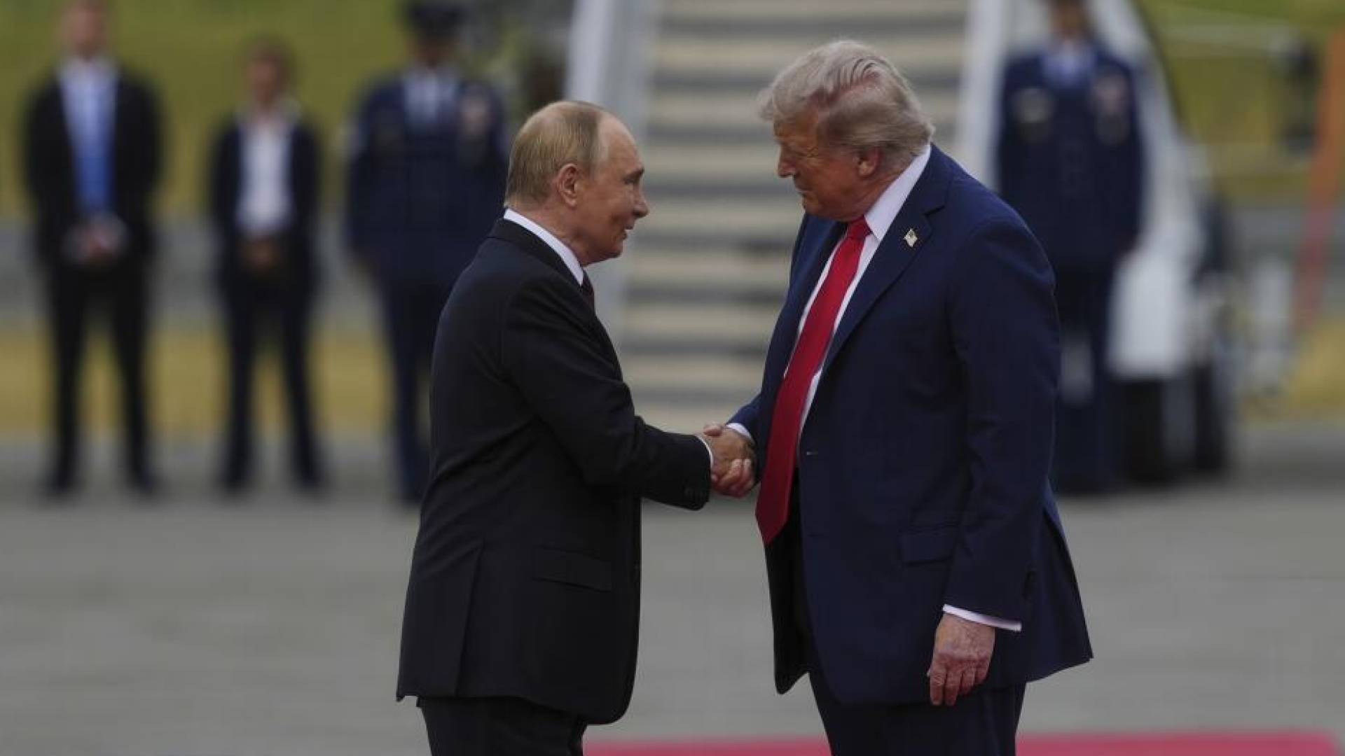 Image 1 from gallery