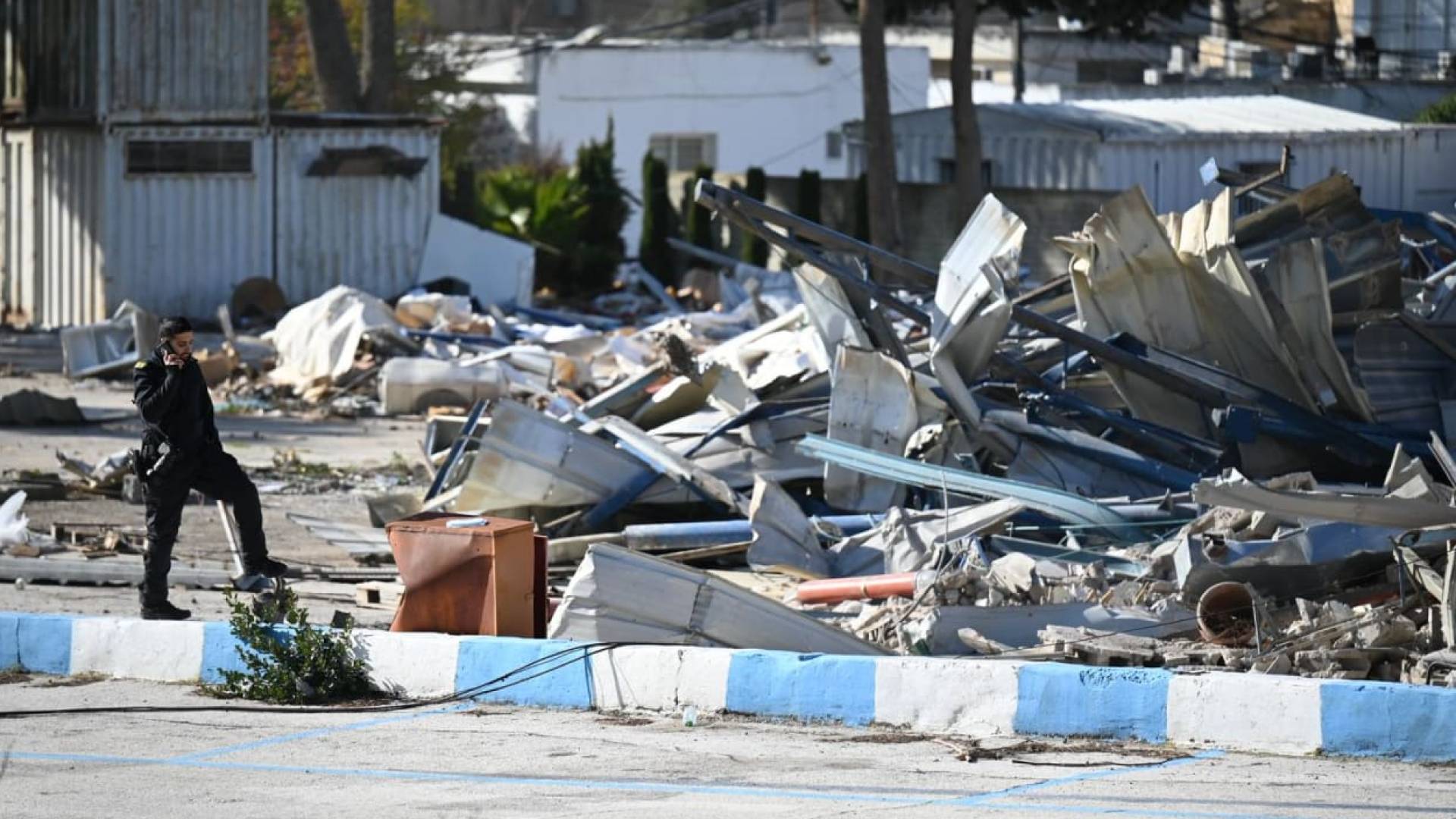 Image 1 from gallery