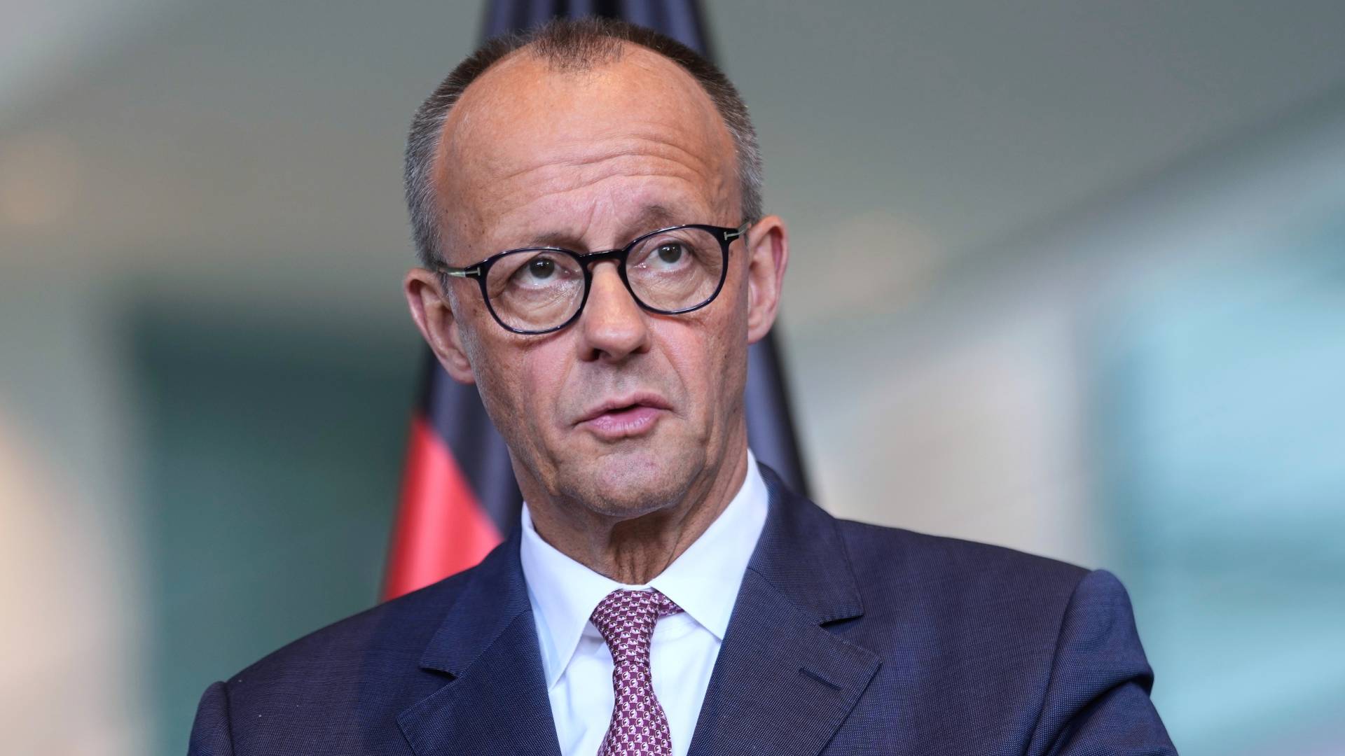 Image 1 from gallery