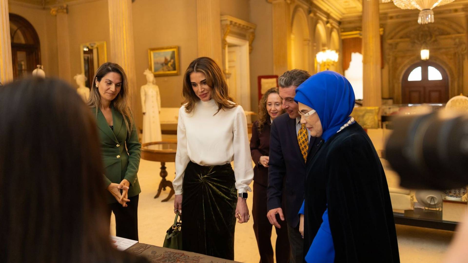 Image 1 from gallery