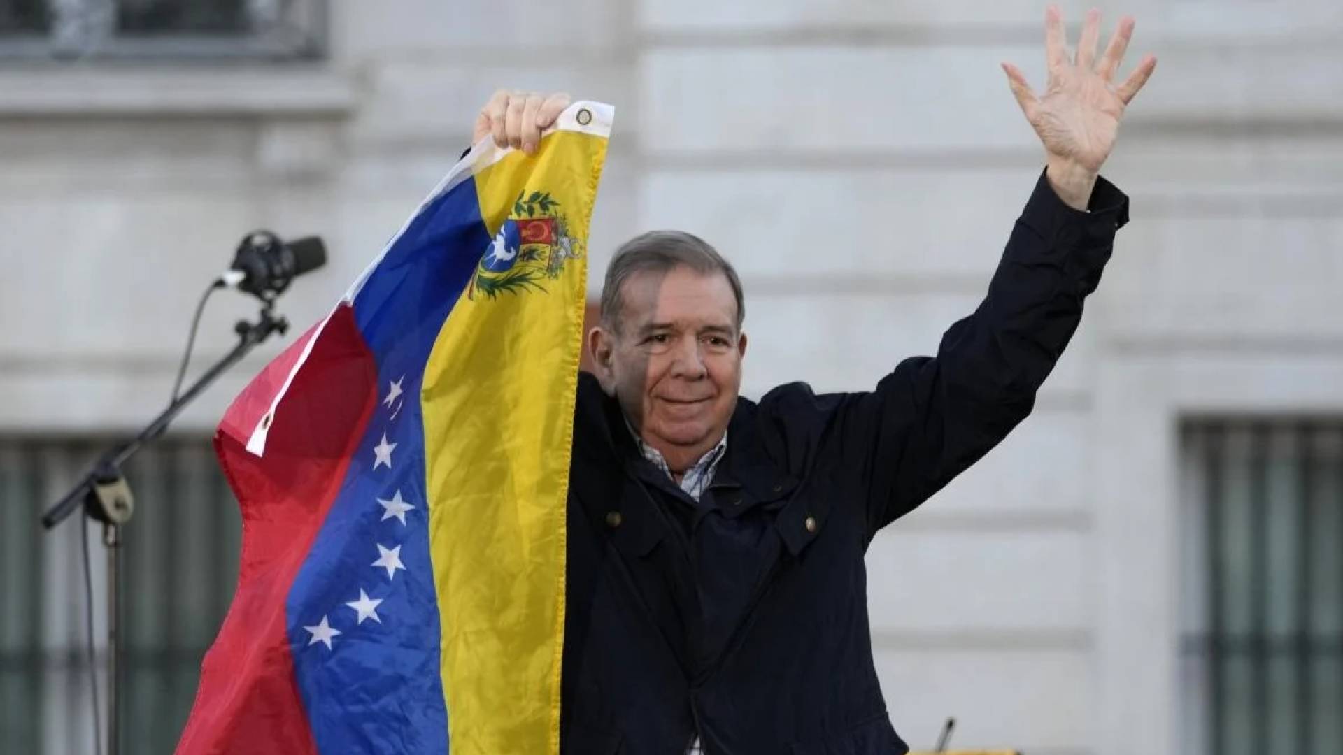 Image 1 from gallery