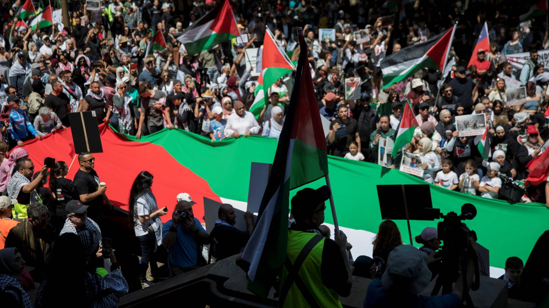 Image 1 from gallery