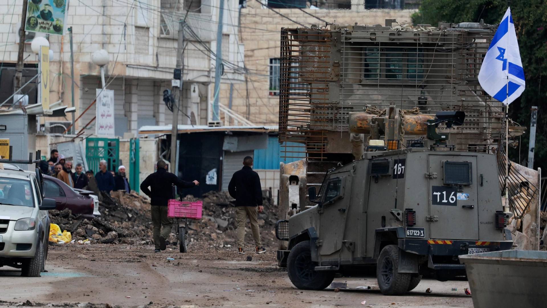 Image 1 from gallery