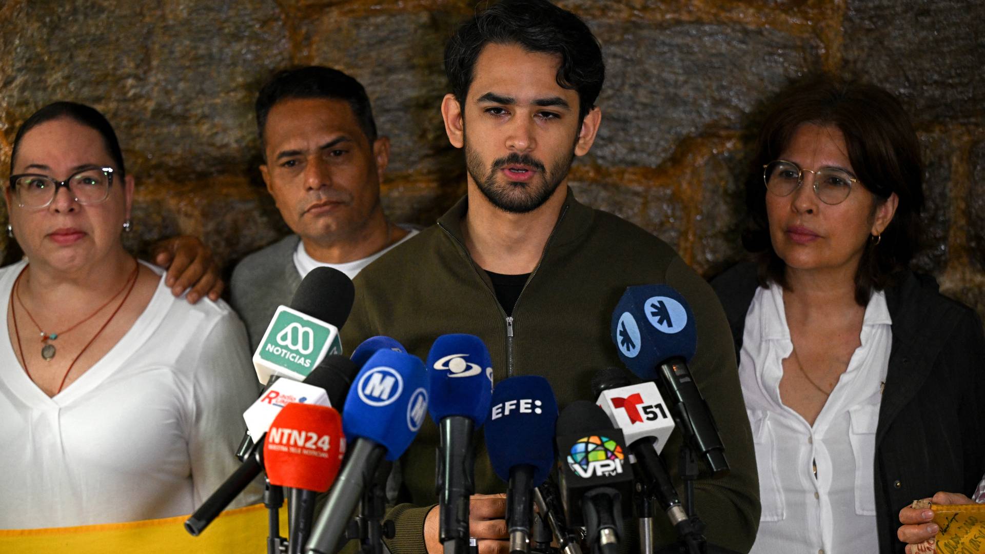 Image 1 from gallery