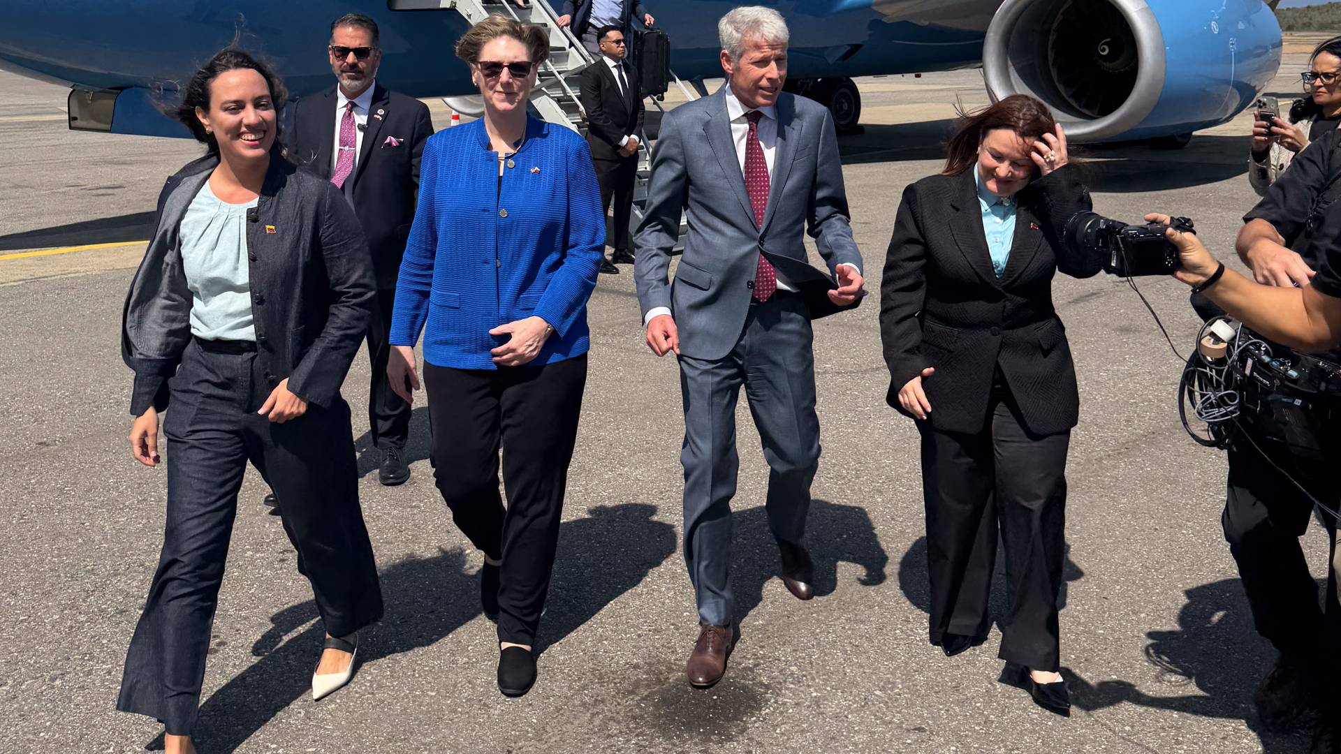 US energy secretary in Venezuela for oil talks