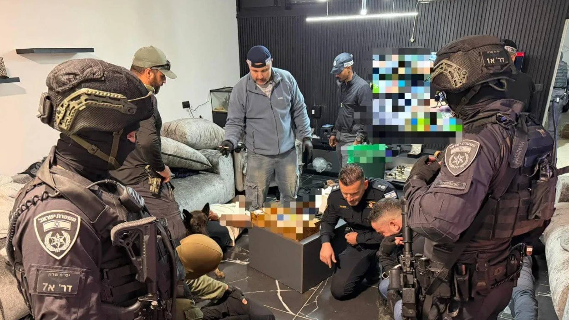 Image 1 from gallery