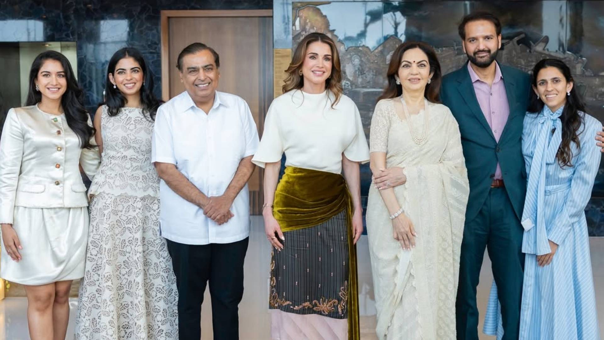 Image 1 from gallery