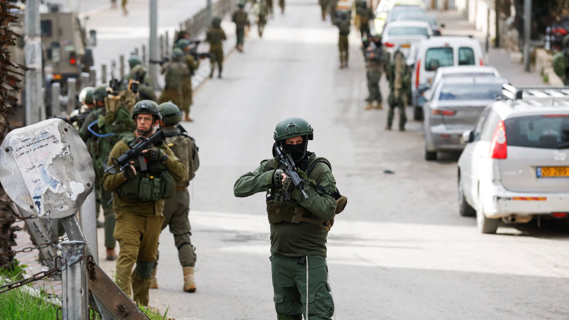 ‘Israeli’ forces boost deployment in Jerusalem, West Bank