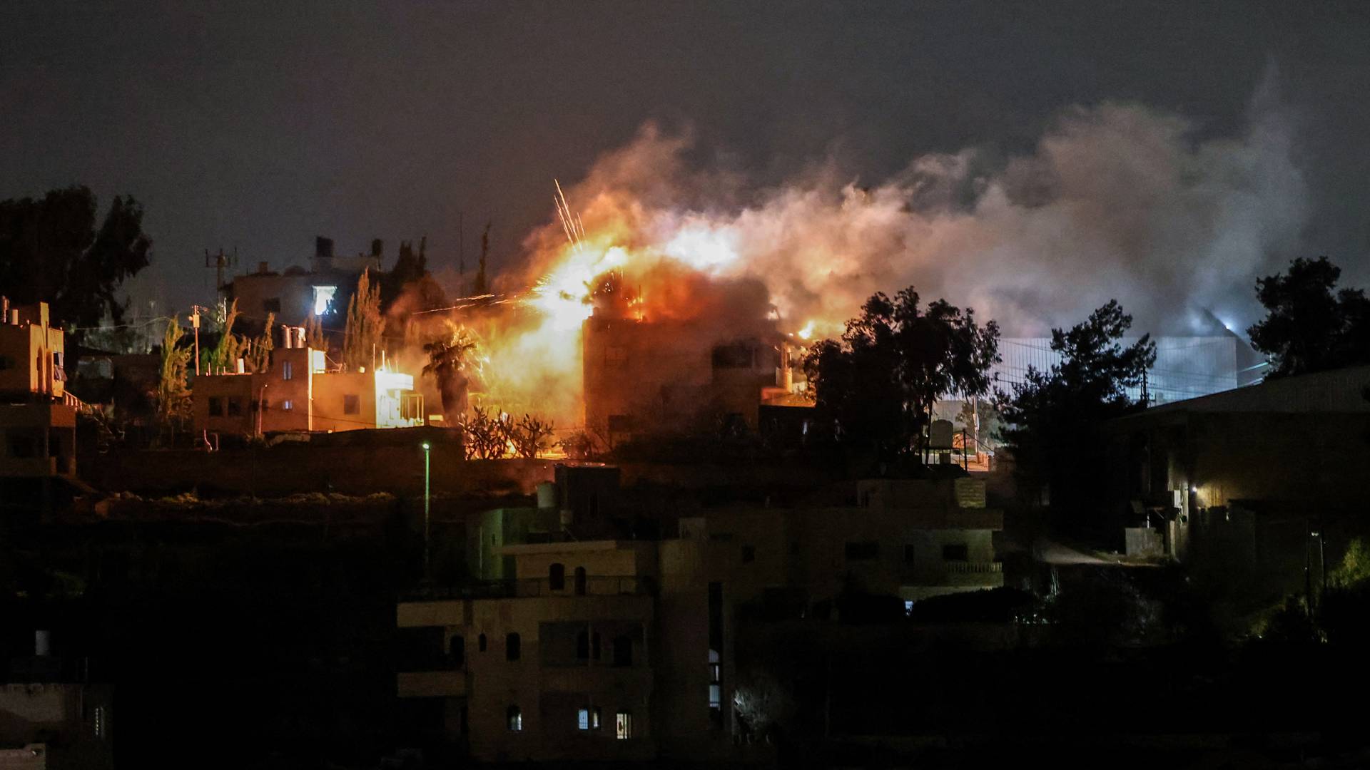 Image 1 from gallery