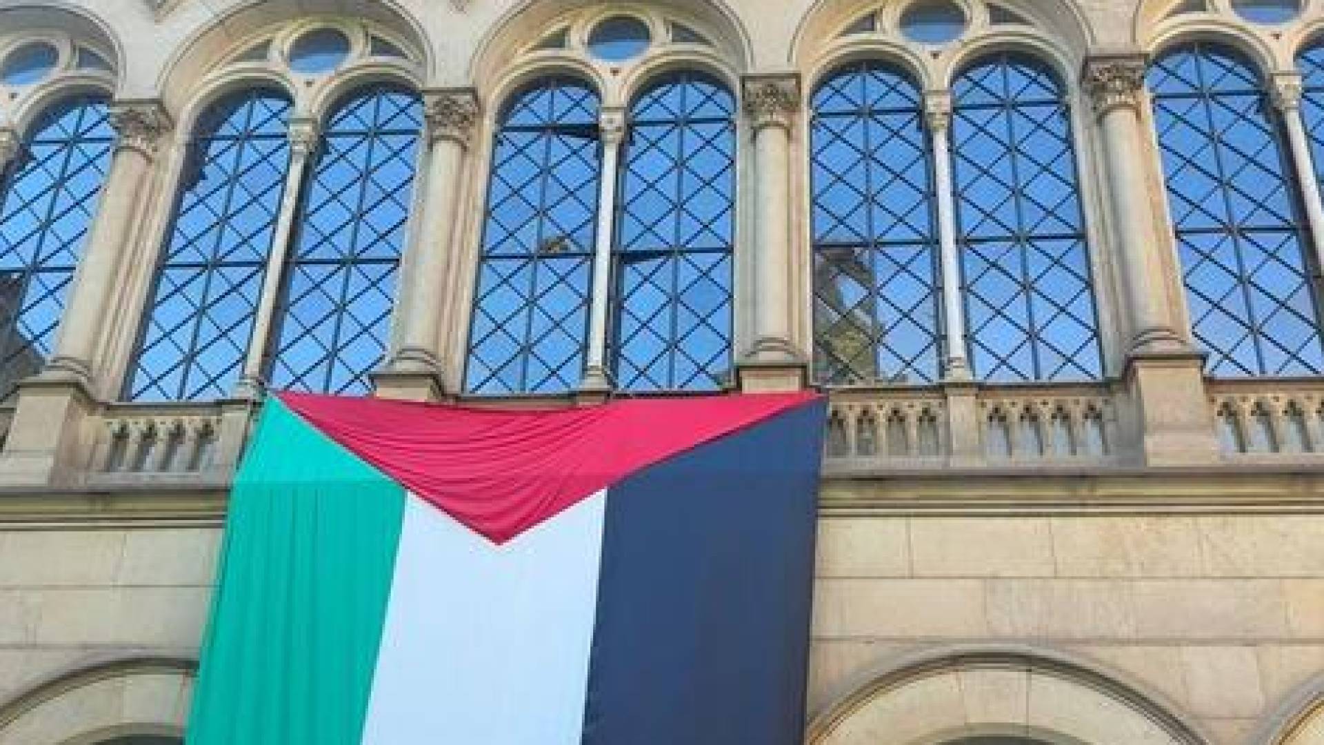 Image 1 from gallery