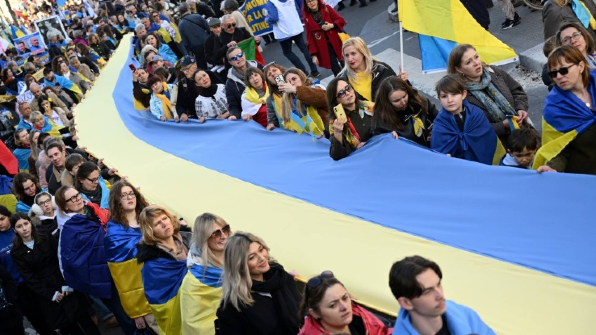 Image 1 from gallery