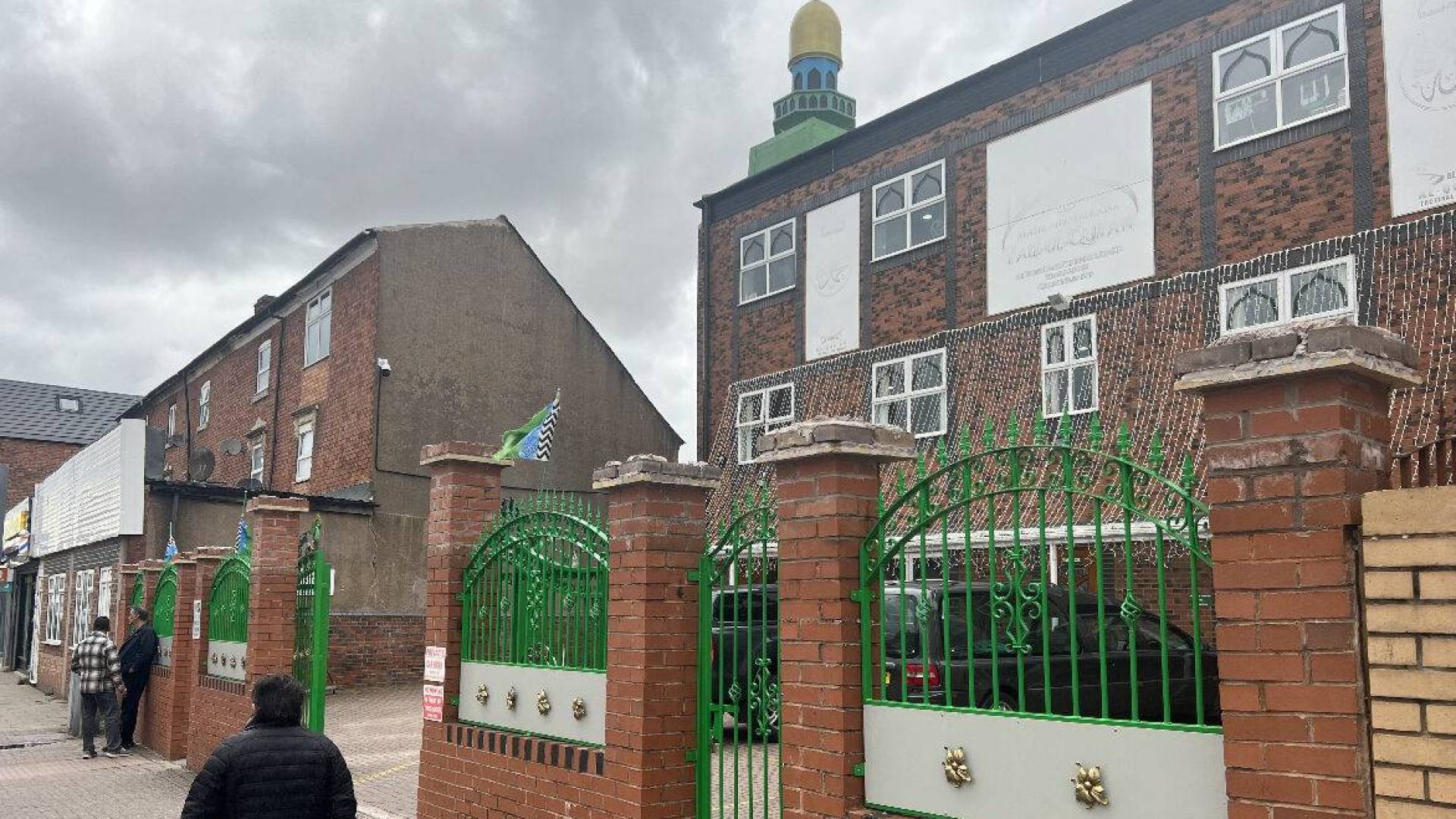 Image 1 from gallery