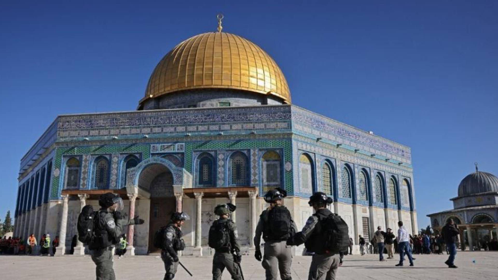 Image 1 from gallery